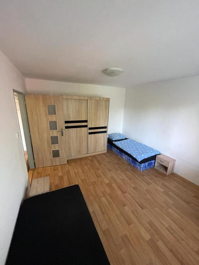 Apartmany - Skolni Chomutov Exterior photo